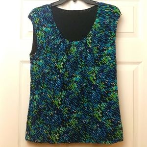 4/$15 💗 Size L Black, Blue, and Green Patterned Silky Top